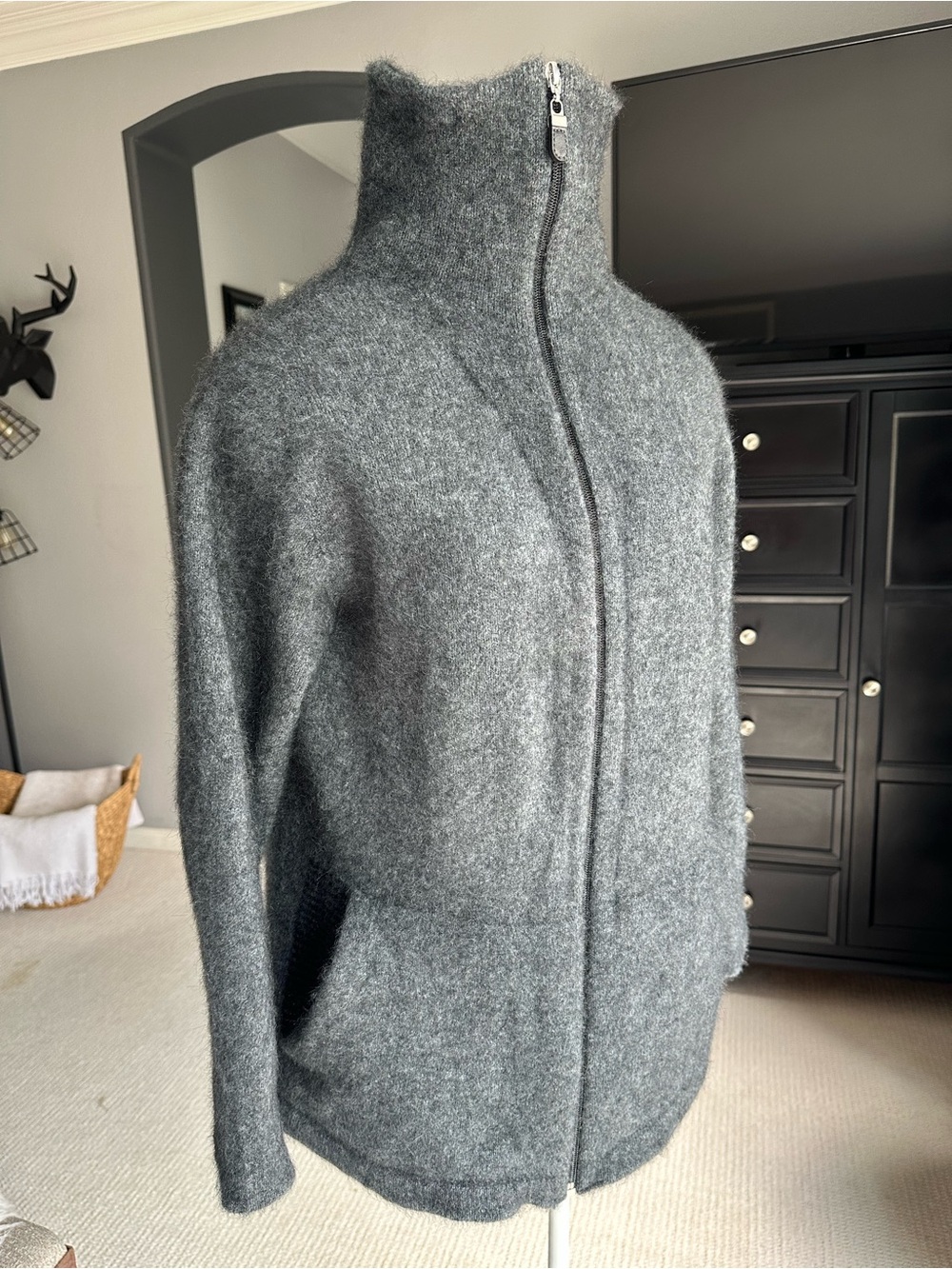 LOTHLORIAN Luxury Possum/Merino Knit Sweater - Charcoal Gray, size large